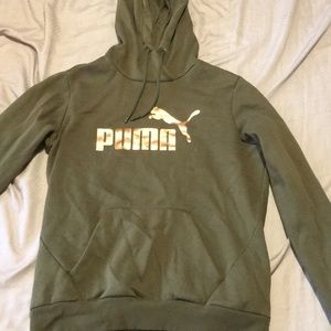 Puma sweater